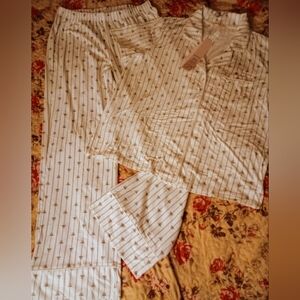 NWT Soft White & Black Striped Bow Pajama Set Women's
